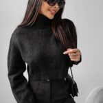 Sweter krótki z golfem Leila Ola Voga czarny