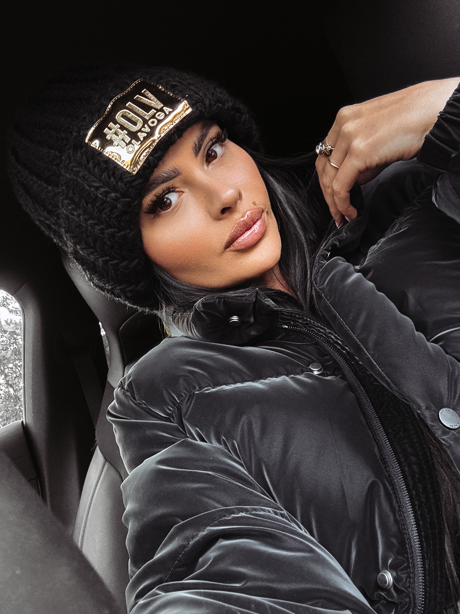 Czapka damska LILO OLAVOGA czarna