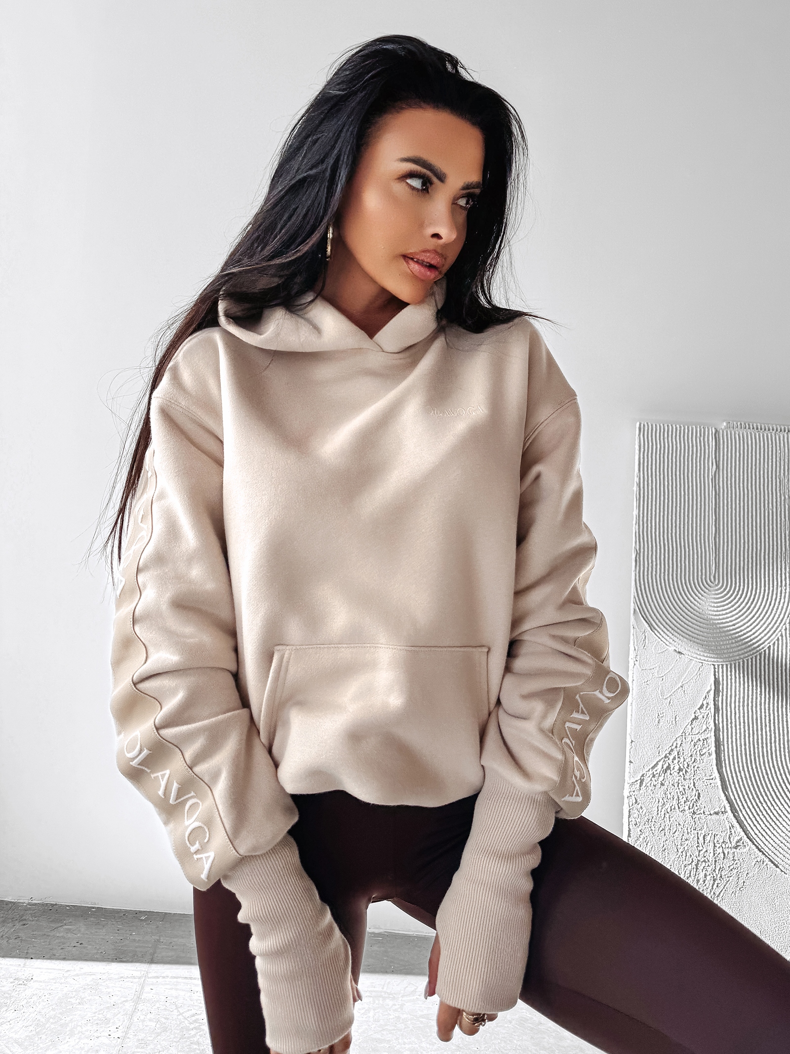 Bluza damska z kapturem CARRINE OLAVOGA beżowa