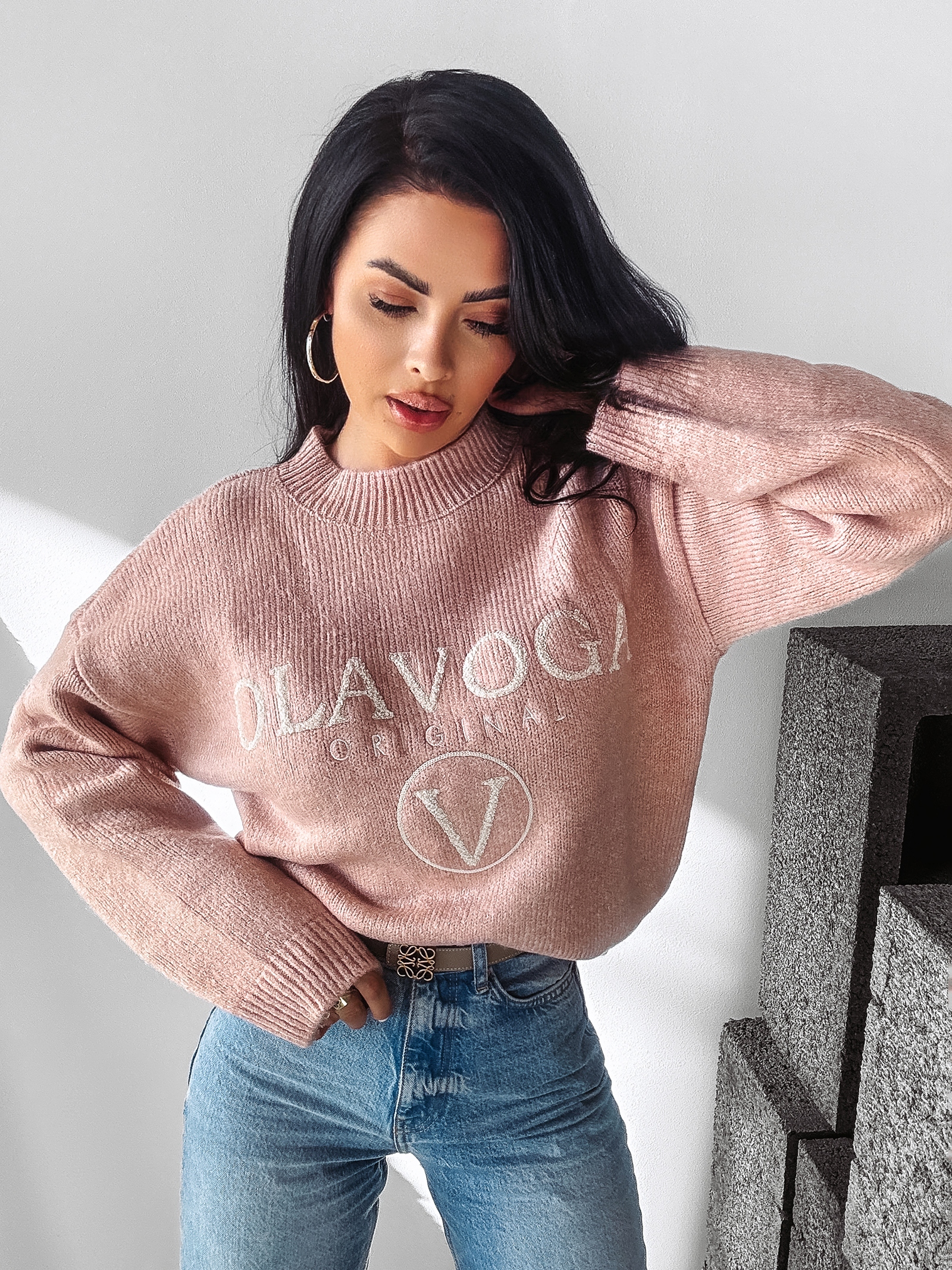 Sweter logowany STINE OLAVOGA różowy