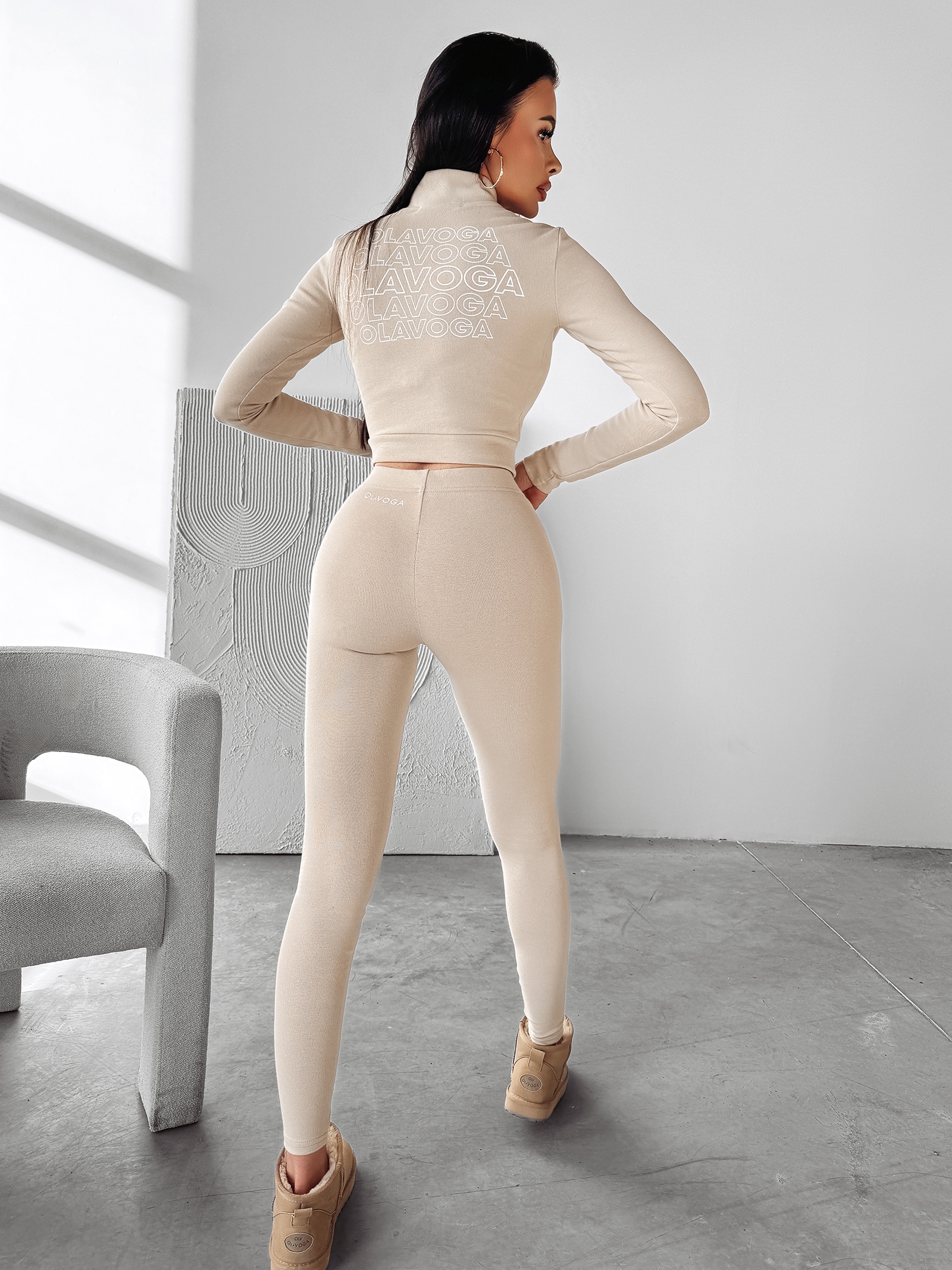Komplet przylegający RISING OLAVOGA beżowy