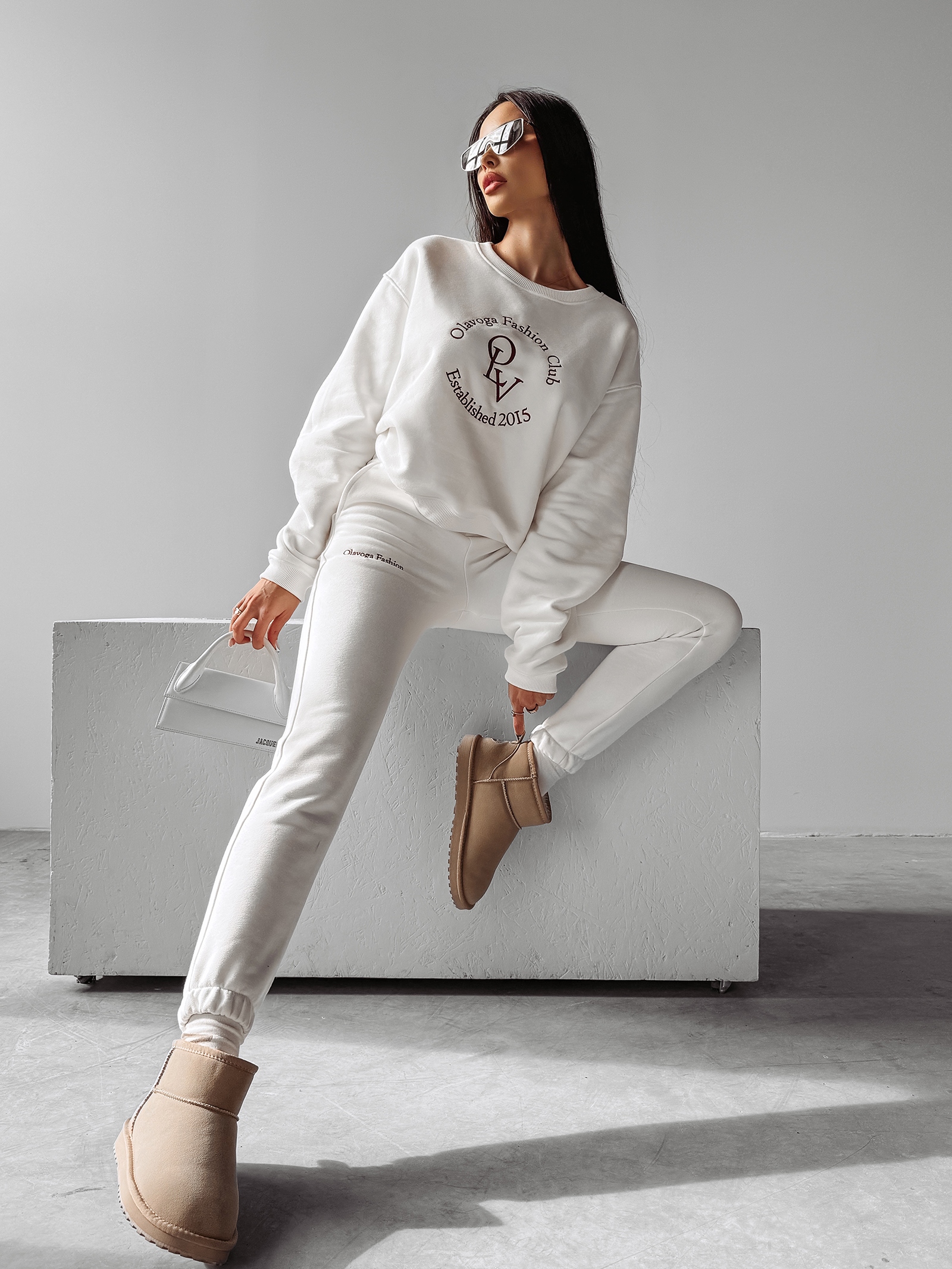 Dres damski DOWNTOWN OLAVOGA ecru