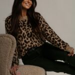 Sweter w panterkę Cadmir beżowy