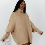 Sweter golf oversize Haat karmelowy