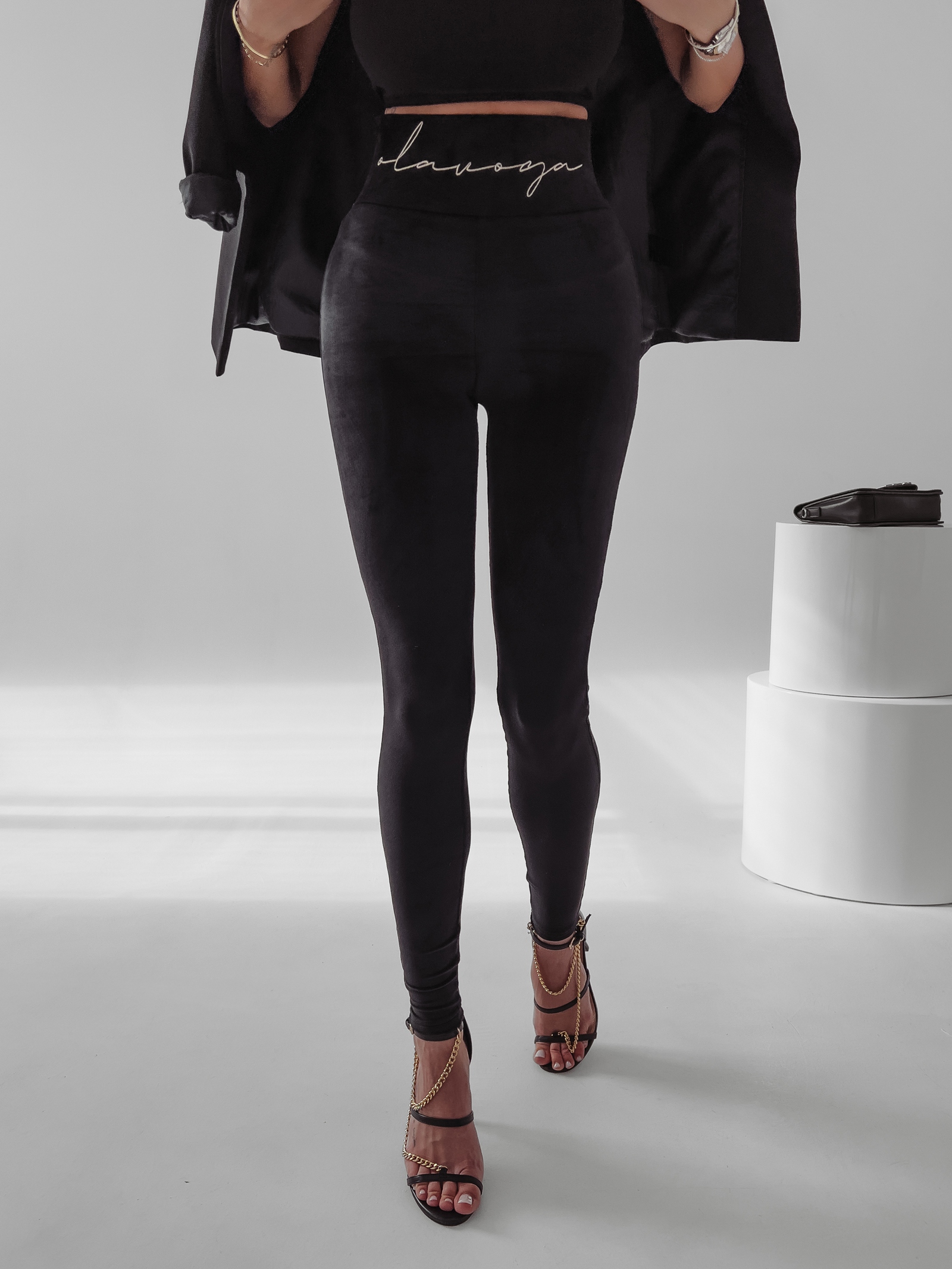 Legginsy eleganckie welurowe Porto Ola Voga czarne Legginsy eleganckie welurowe Porto Ola Voga czarne