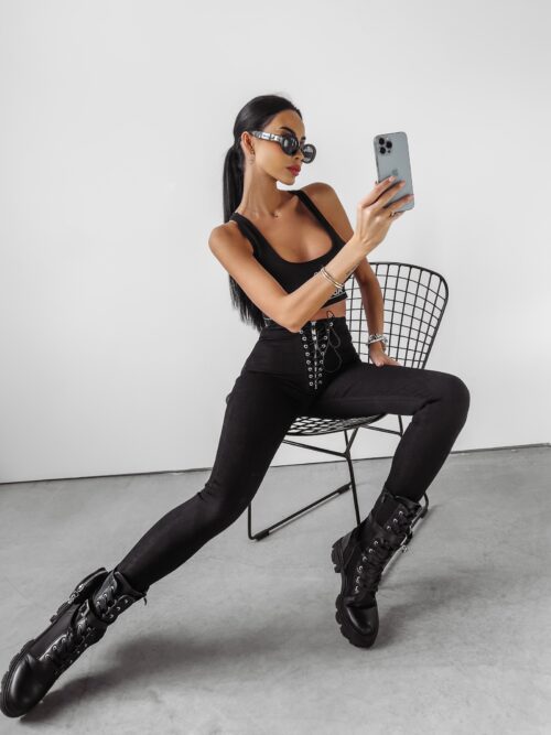 Spodnie wyszczuplające jeansowe LEA OLAVOGA czarne