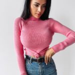 Sweter półgolf KRISTIN OLAVOGA różowy