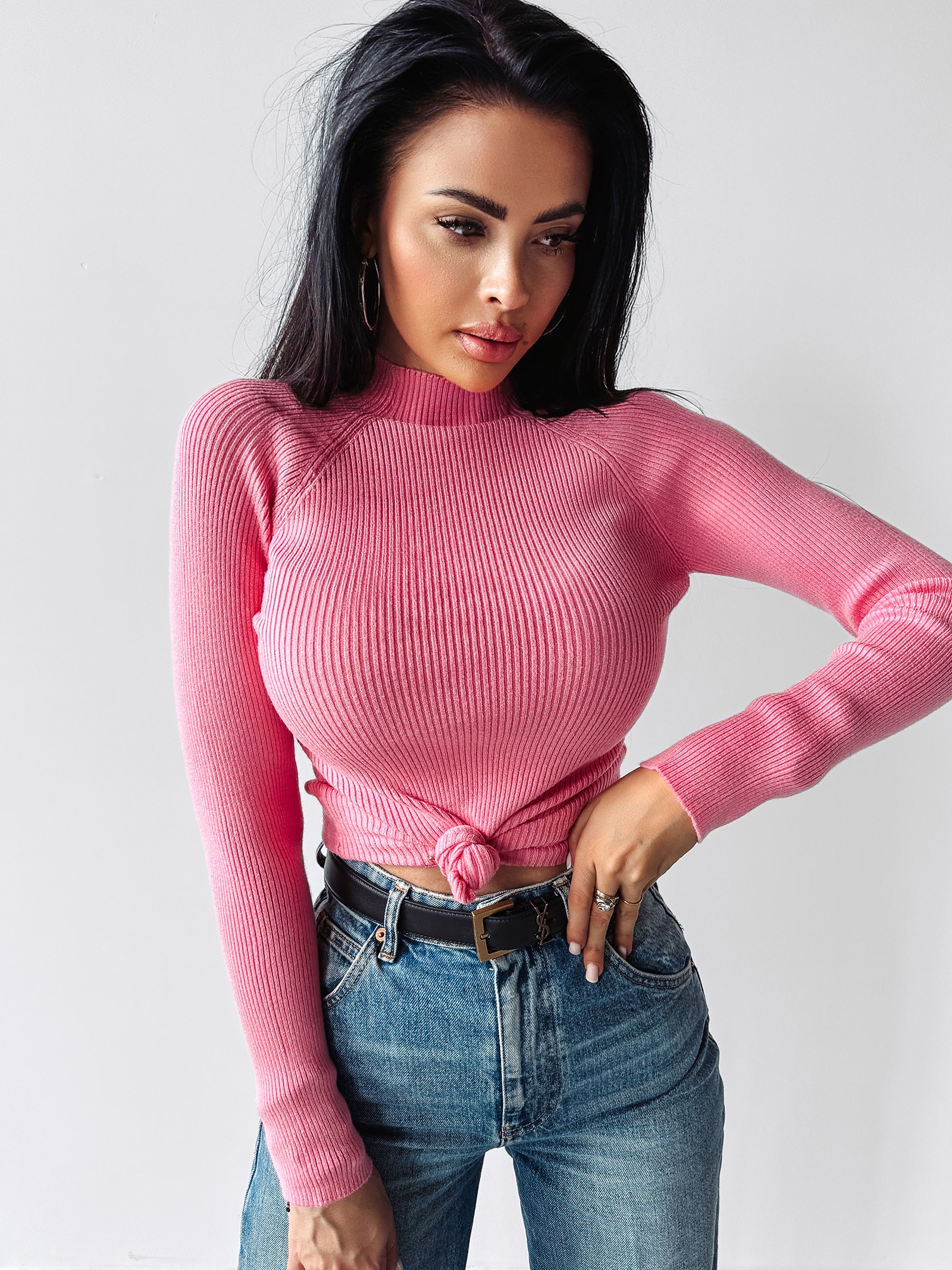 Sweter półgolf KRISTIN OLAVOGA różowy