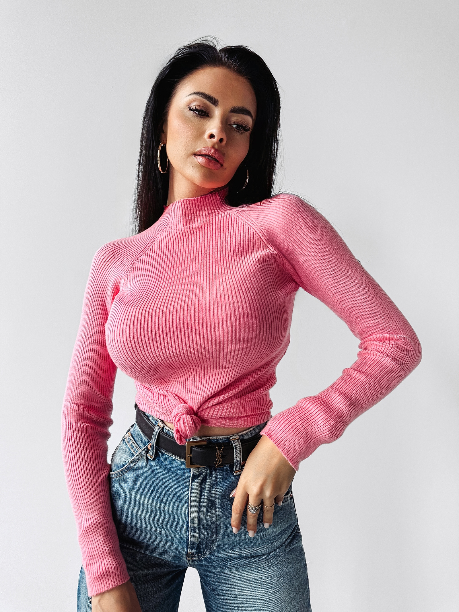 Sweter półgolf KRISTIN OLAVOGA różowy