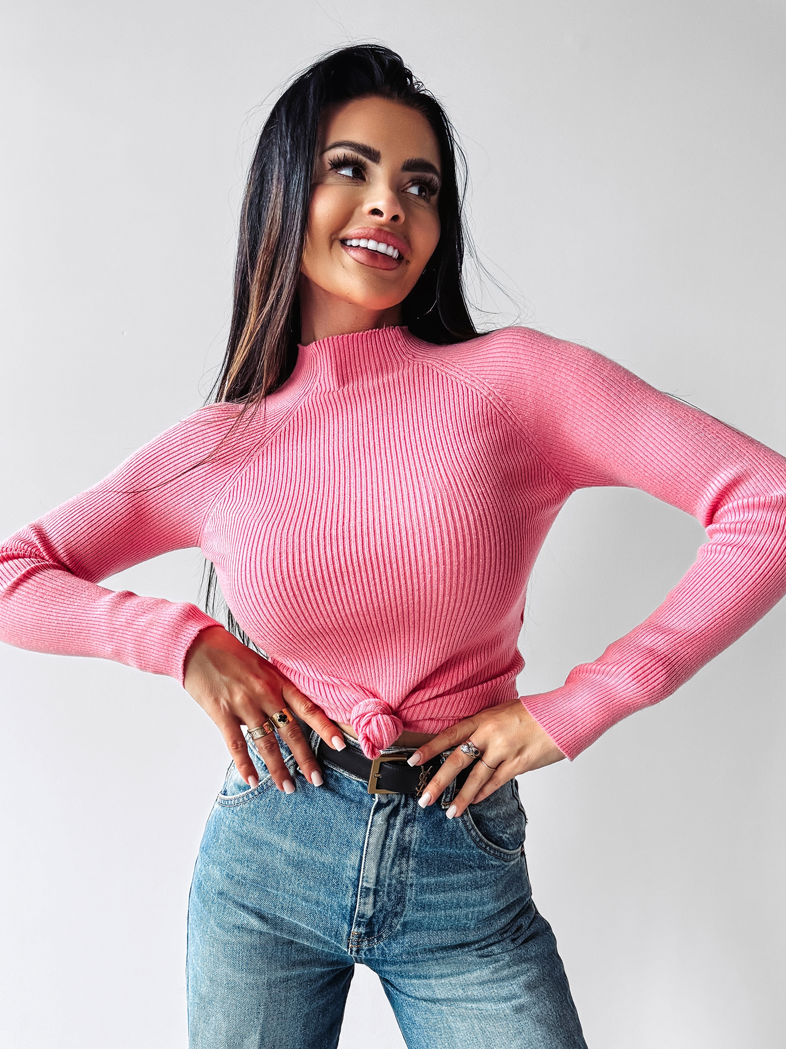 Sweter półgolf KRISTIN OLAVOGA różowy