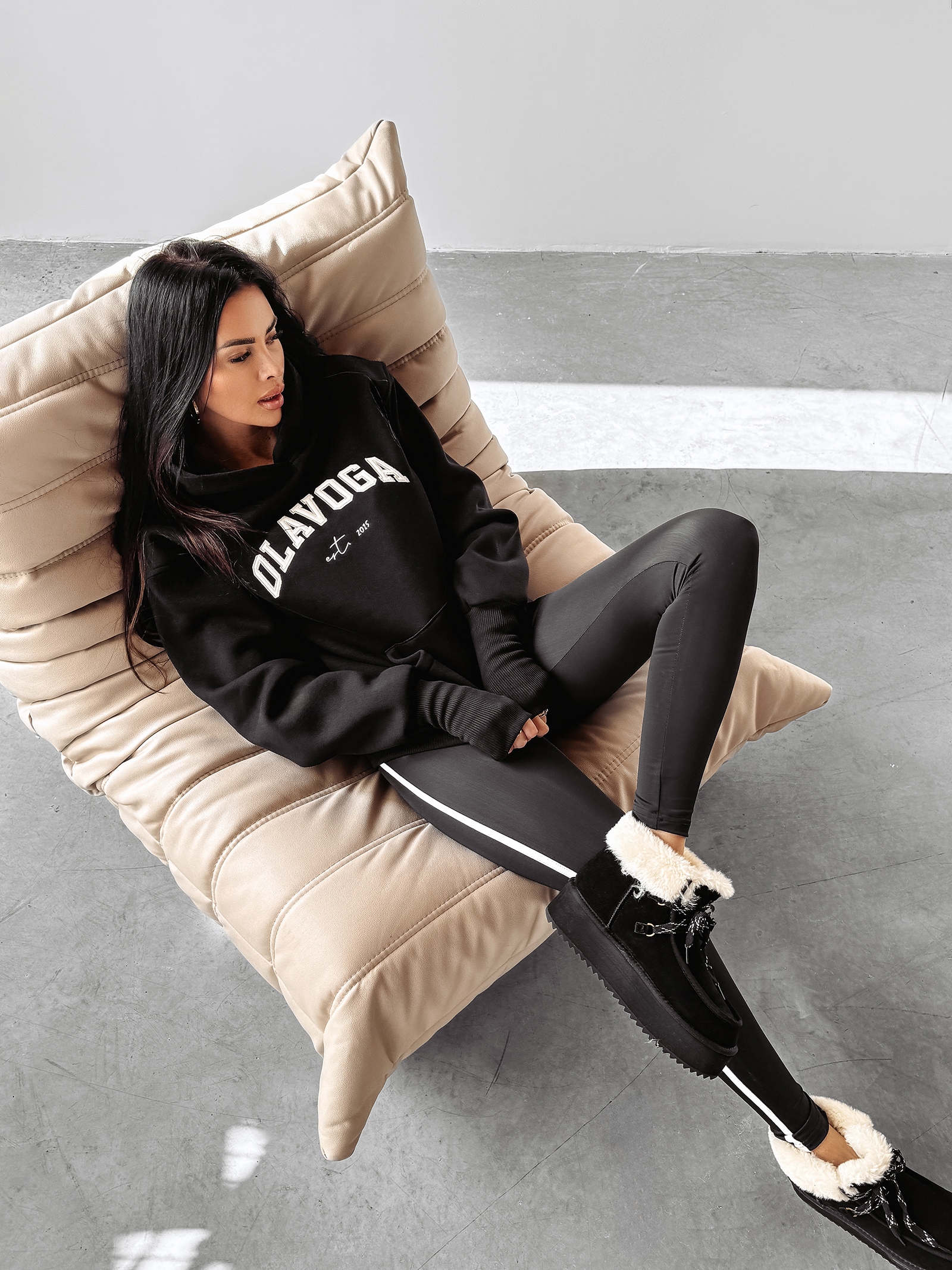 Bluza z kapturem RHODE OLAVOGA czarna