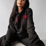 Bluza hoodie TOGADA OLAVOGA czarna