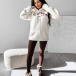 Bluza hoodie TOGADA OLAVOGA ecru