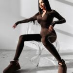 Kombinezon modelujący STRETCHY OLAVOGA brązowy