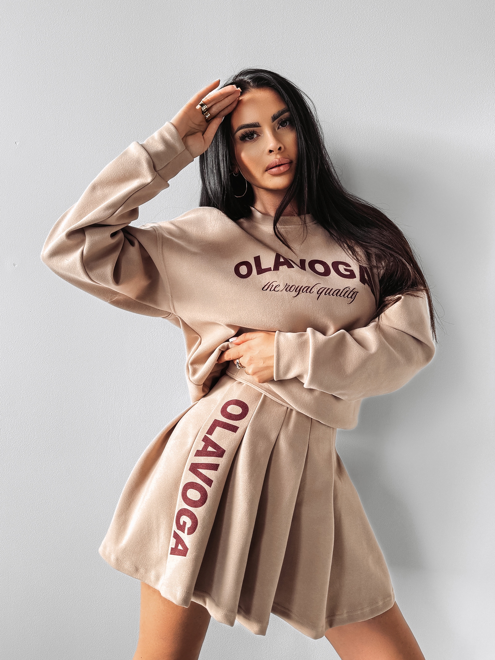 Komplet damski ze spódnicą CORNEL OLAVOGA beżowy Komplet damski ze spódnicą CORNEL OLAVOGA beżowy