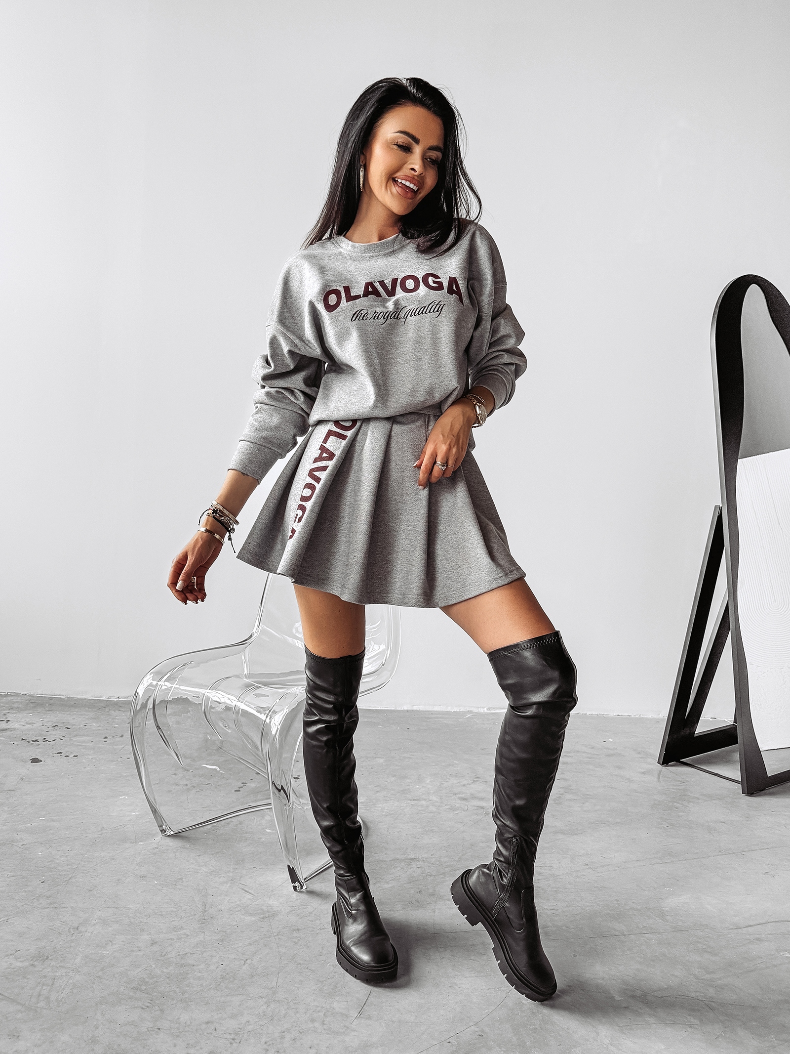 Komplet damski ze spódnicą CORNEL OLAVOGA szary