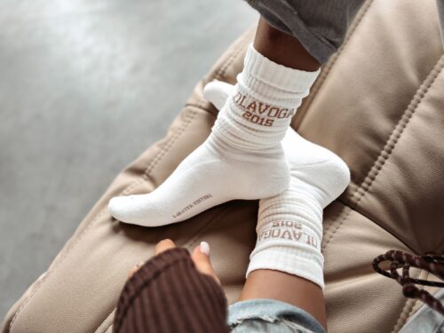 Skarpetki damskie KAVISO OLAVOGA ecru-beż