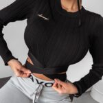 Top dopasowany Emeli Ola Voga czarny