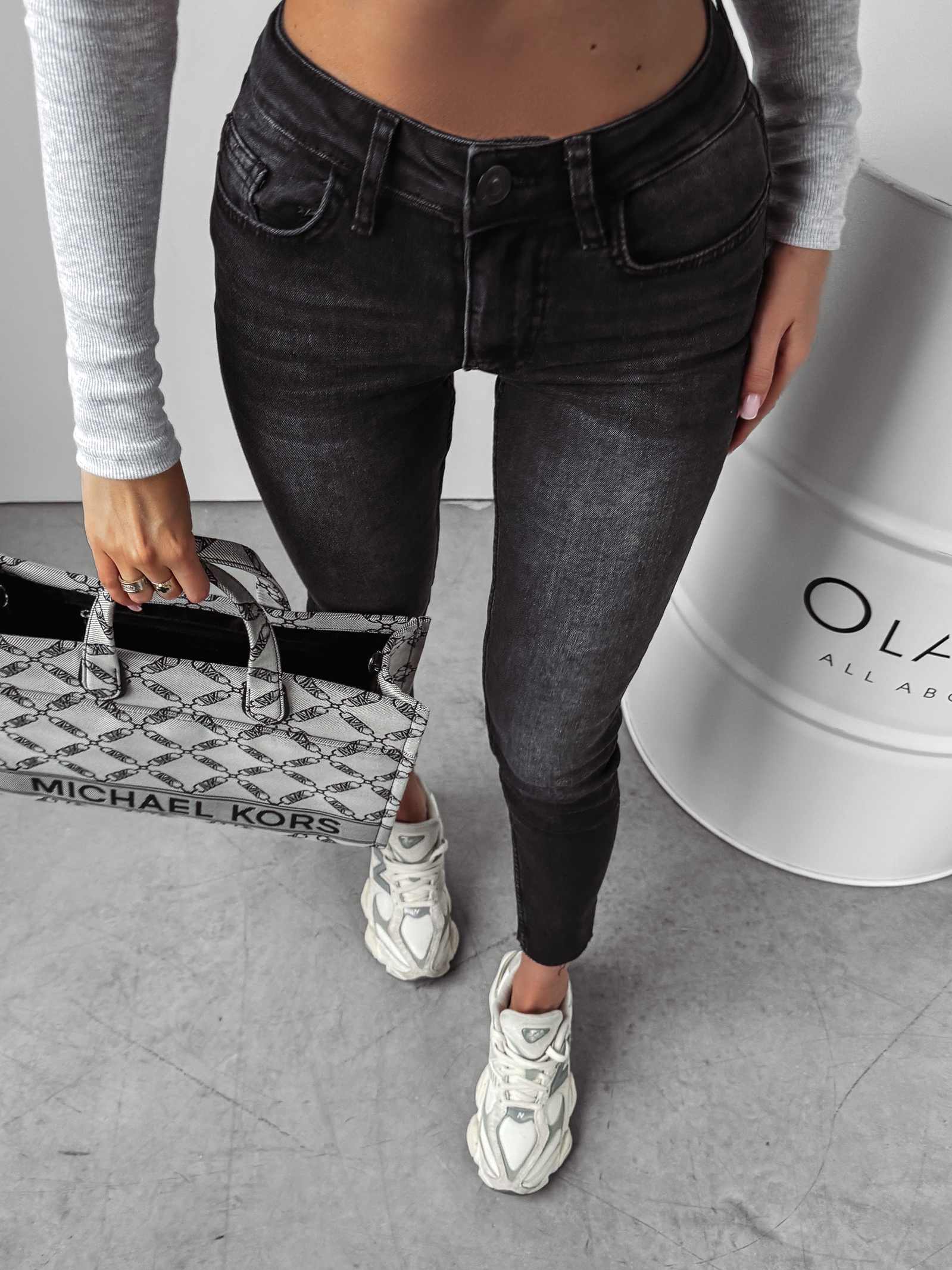 Spodnie skinny jeans INEZ OLAVOGA czarne