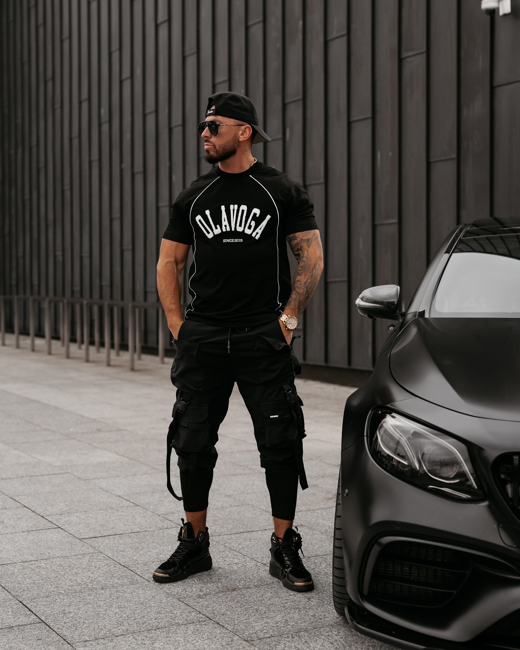 T-shirt męski z lampasami GORDON OLAVOGA czarny