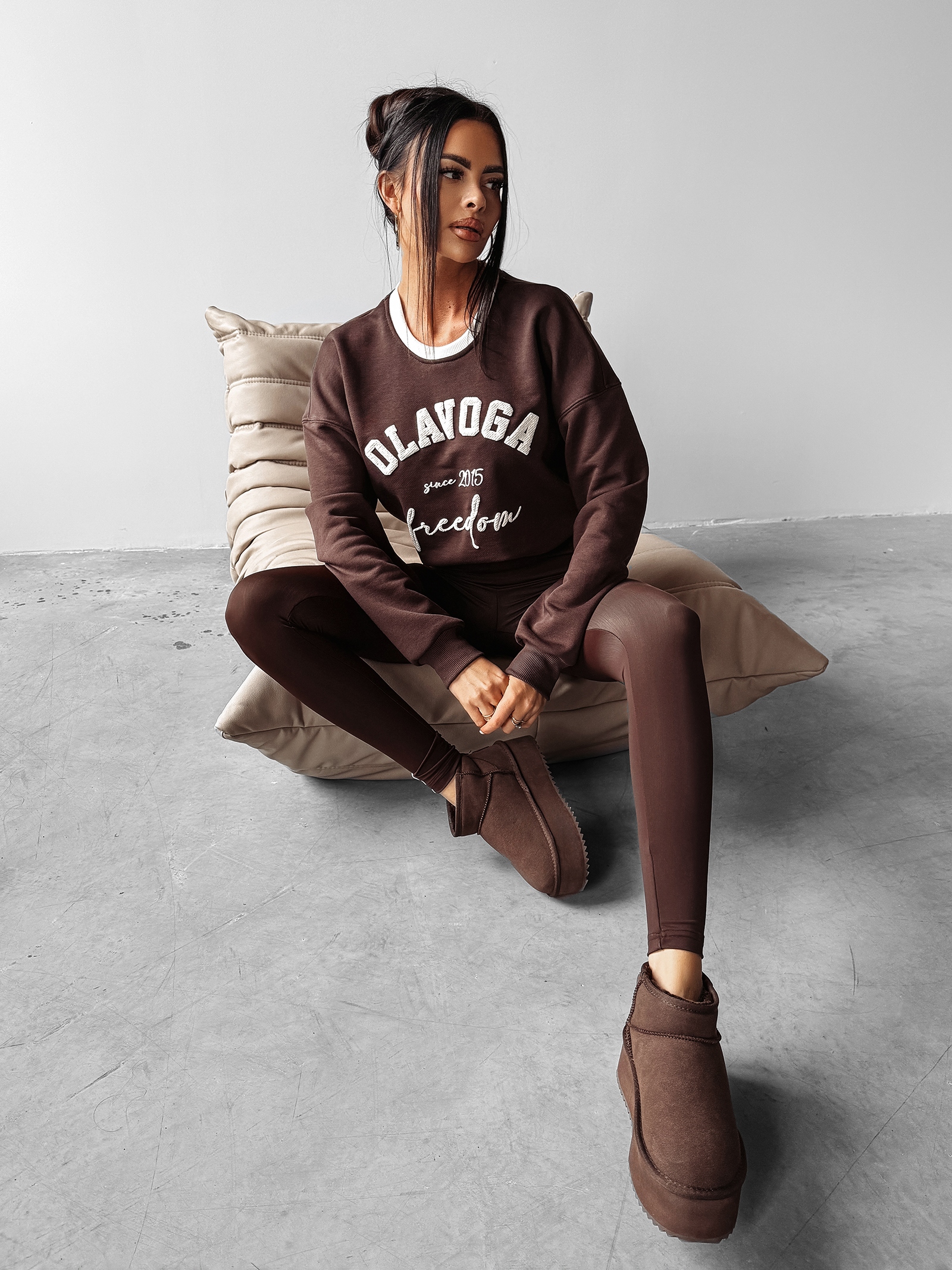 Bluza oversize COLLECTY OLAVOGA brązowa