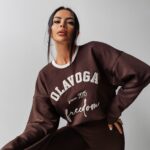 Bluza oversize COLLECTY OLAVOGA brązowa