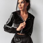 Komplet welurowy JUNTO OLAVOGA czarny