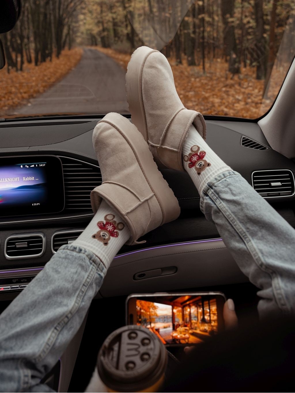 Skarpetki damskie miś w sweterku białe Skarpetki damskie miś w sweterku białe