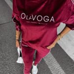 Komplet dres welurowy damski DRESSY OLAVOGA bordowy