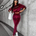 Komplet dres welurowy damski DRESSY OLAVOGA bordowy