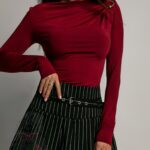 Bluzka elastyczna Sorosi bordowa