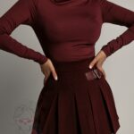 Bluzka basic z marszczeniem Akore bordowa