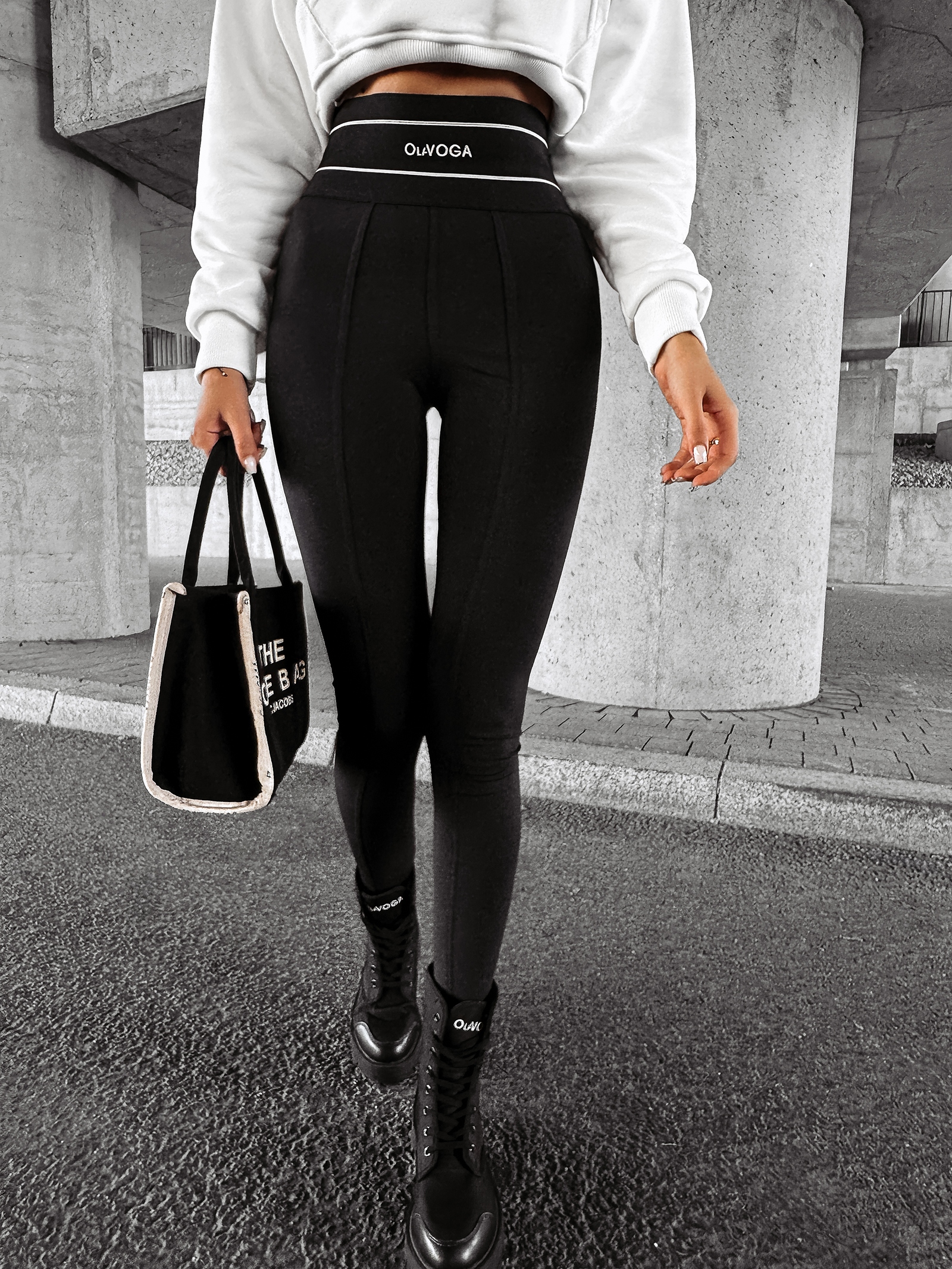 Legginsy klasyczne wyszczuplające PAYME OLAVOGA czarne Legginsy klasyczne wyszczuplające PAYME OLAVOGA czarne