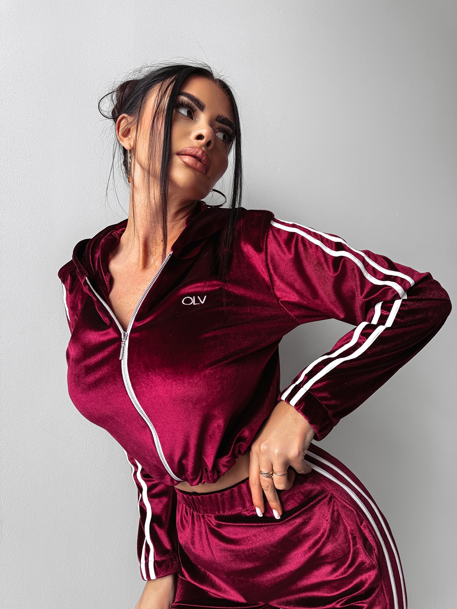 Komplet welurowy JUNTO OLAVOGA bordowy Komplet welurowy JUNTO OLAVOGA bordowy