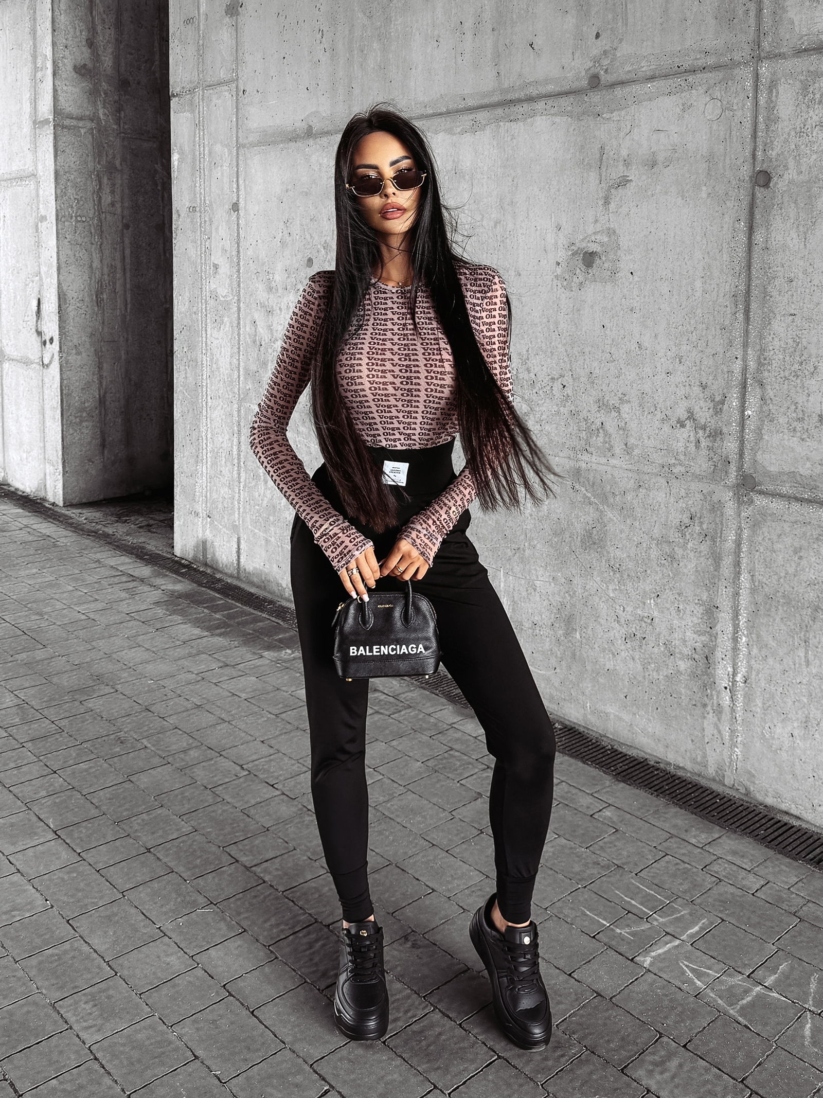 Spodnie wyszczuplające FLEX OLAVOGA czarny