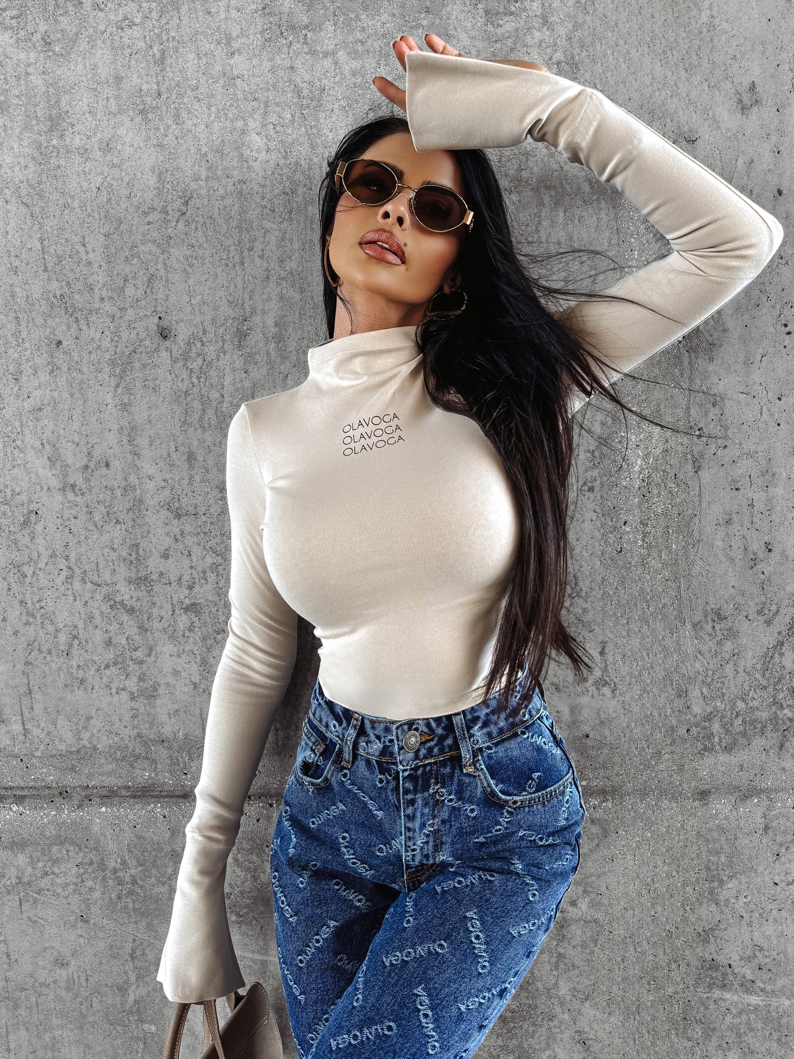 Bluzka basic dopasowana SELMA OLAVOGA beżowa