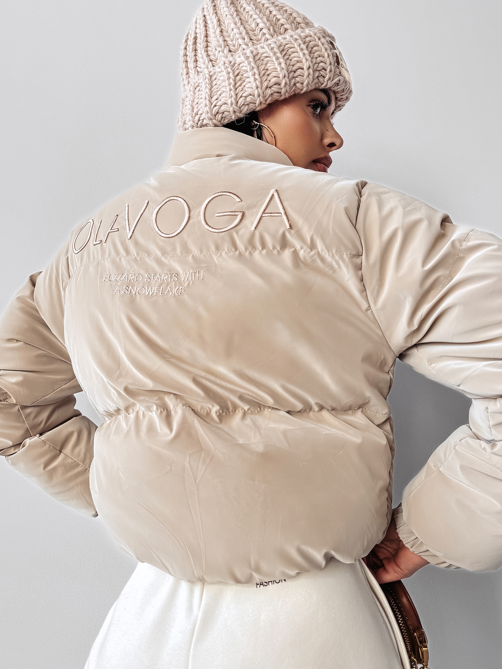 Kurtka pikowana CASCADA OLAVOGA beżowa Kurtka pikowana CASCADA OLAVOGA beżowa