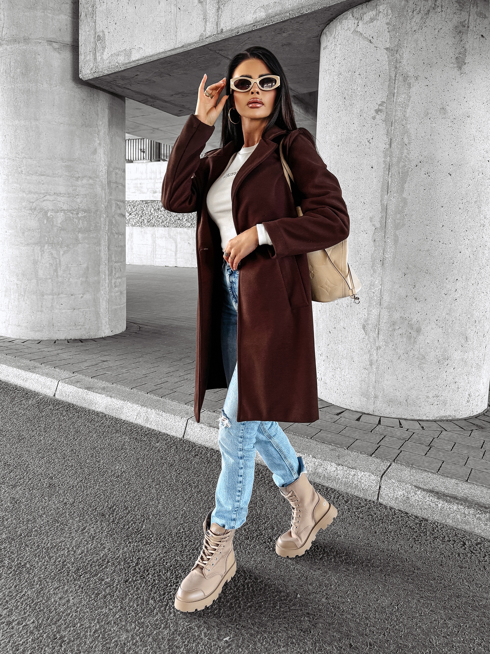 Płaszcz jesienny LOVER OLAVOGA brązowy Płaszcz jesienny LOVER OLAVOGA brązowy