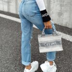 Spodnie mom jens z dziurami HORIZON OLAVOGA jasnoniebieskie