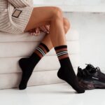 Skarpetki półfortte damskie z kolorowym ściągaczem czarne