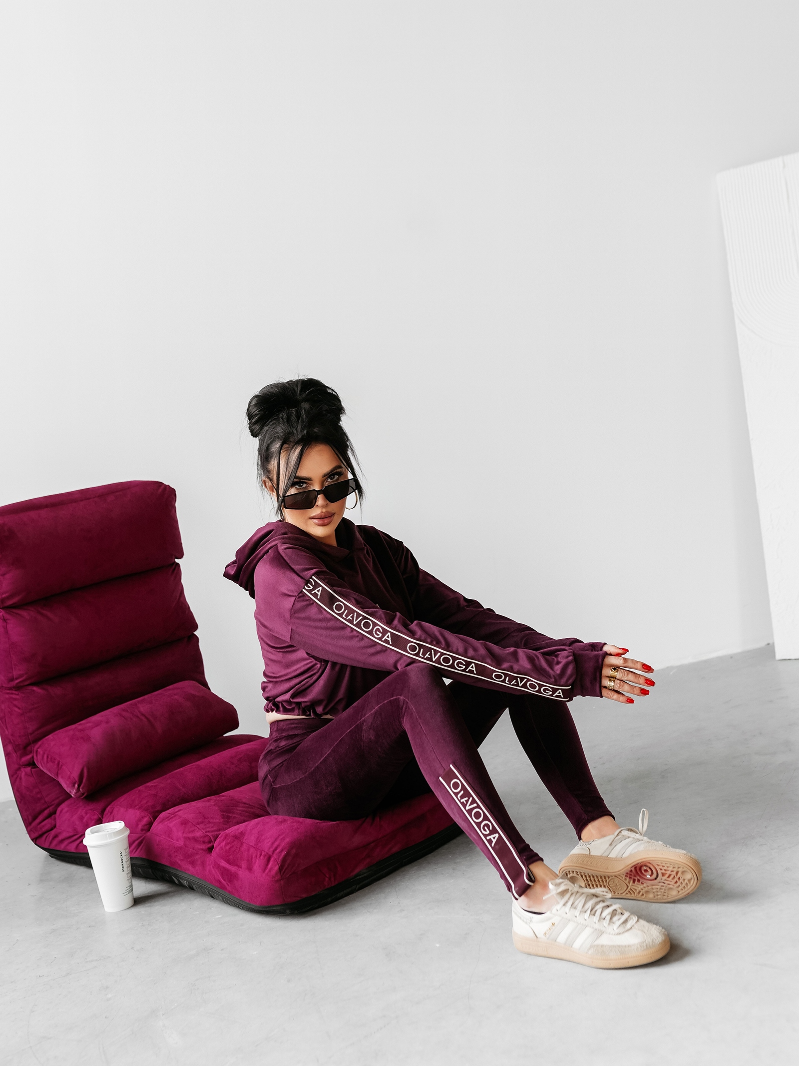 Dres damski welurowy CHANDAL OLAVOGA śliwka Dres damski welurowy CHANDAL OLAVOGA śliwka