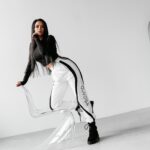 Spodnie bawełniane FICKOR OLAVOGA ecru