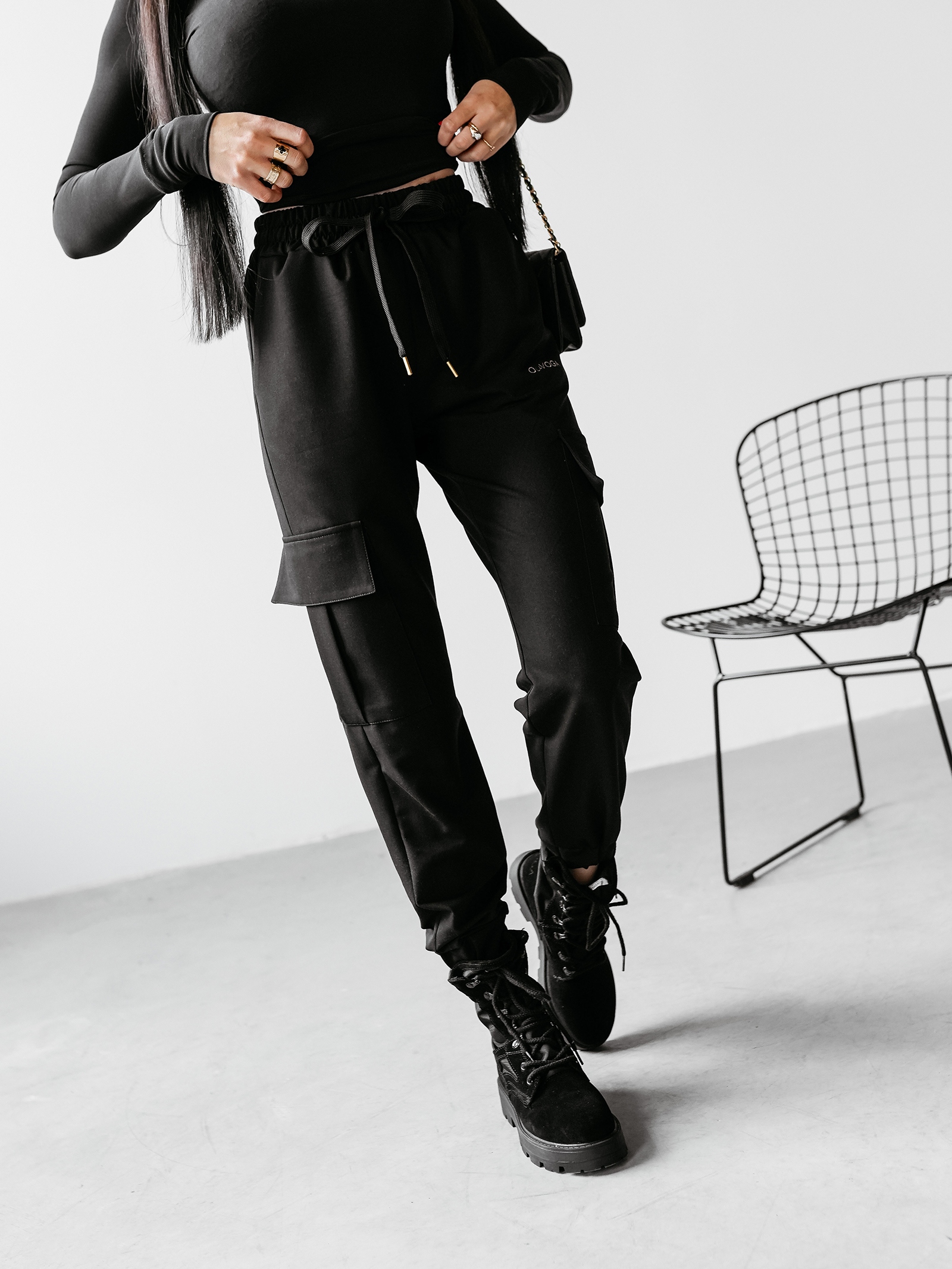 Spodnie cargo TASCE OLAVOGA czarne