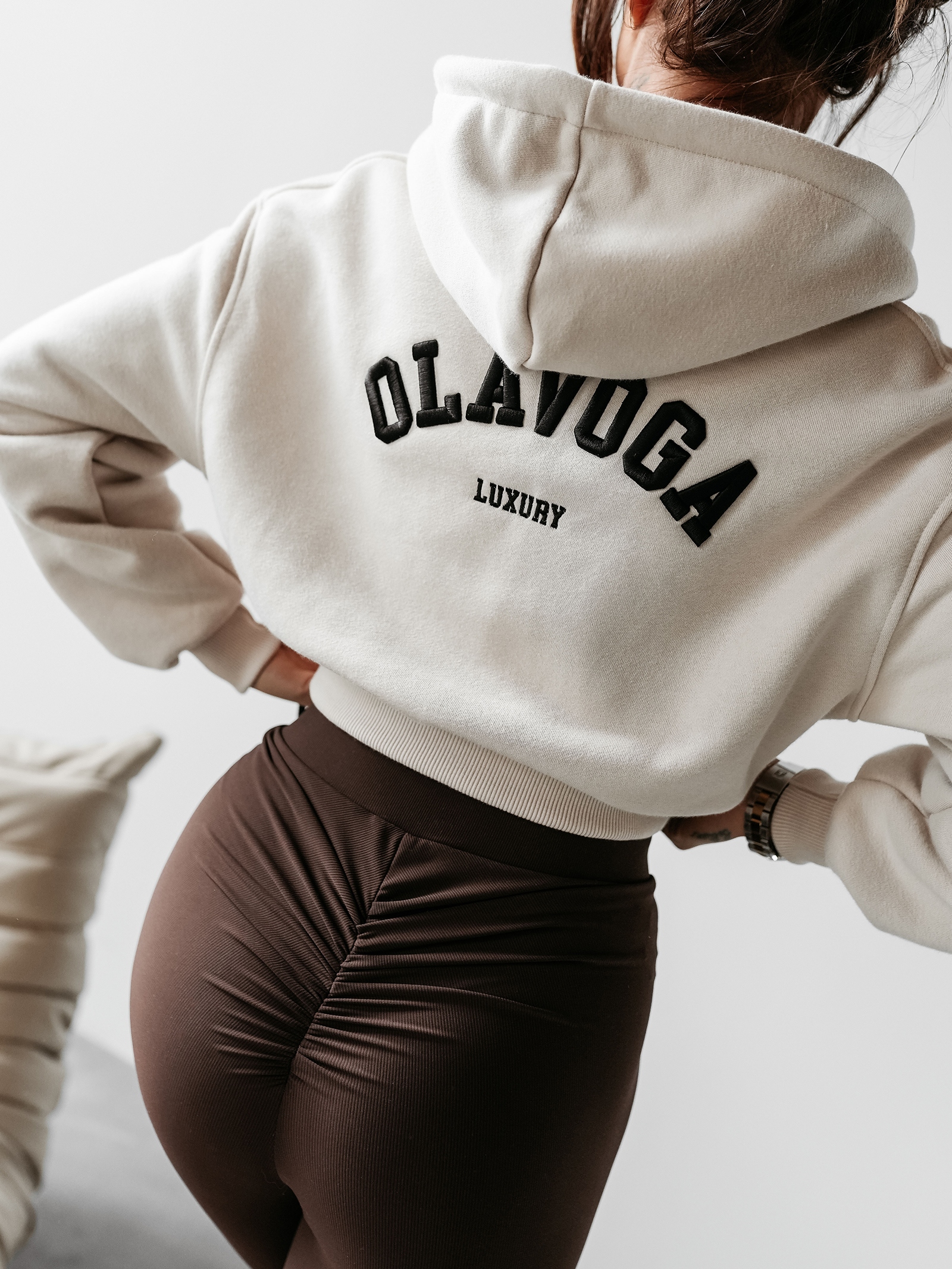 Bluza rozpinana KEMAL OLAVOGA beżowa Bluza rozpinana KEMAL OLAVOGA beżowa