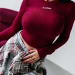 Bluzka przylegająca ATLANTA OLAVOGA bordowa