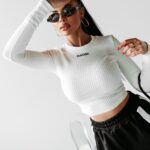 Bluzka przylegająca ATLANTA OLAVOGA ecru