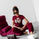 T-shirt taliowany NALLE OLAVOGA bordowy