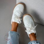 Buty sportowe z perłami Madam Bridge białe