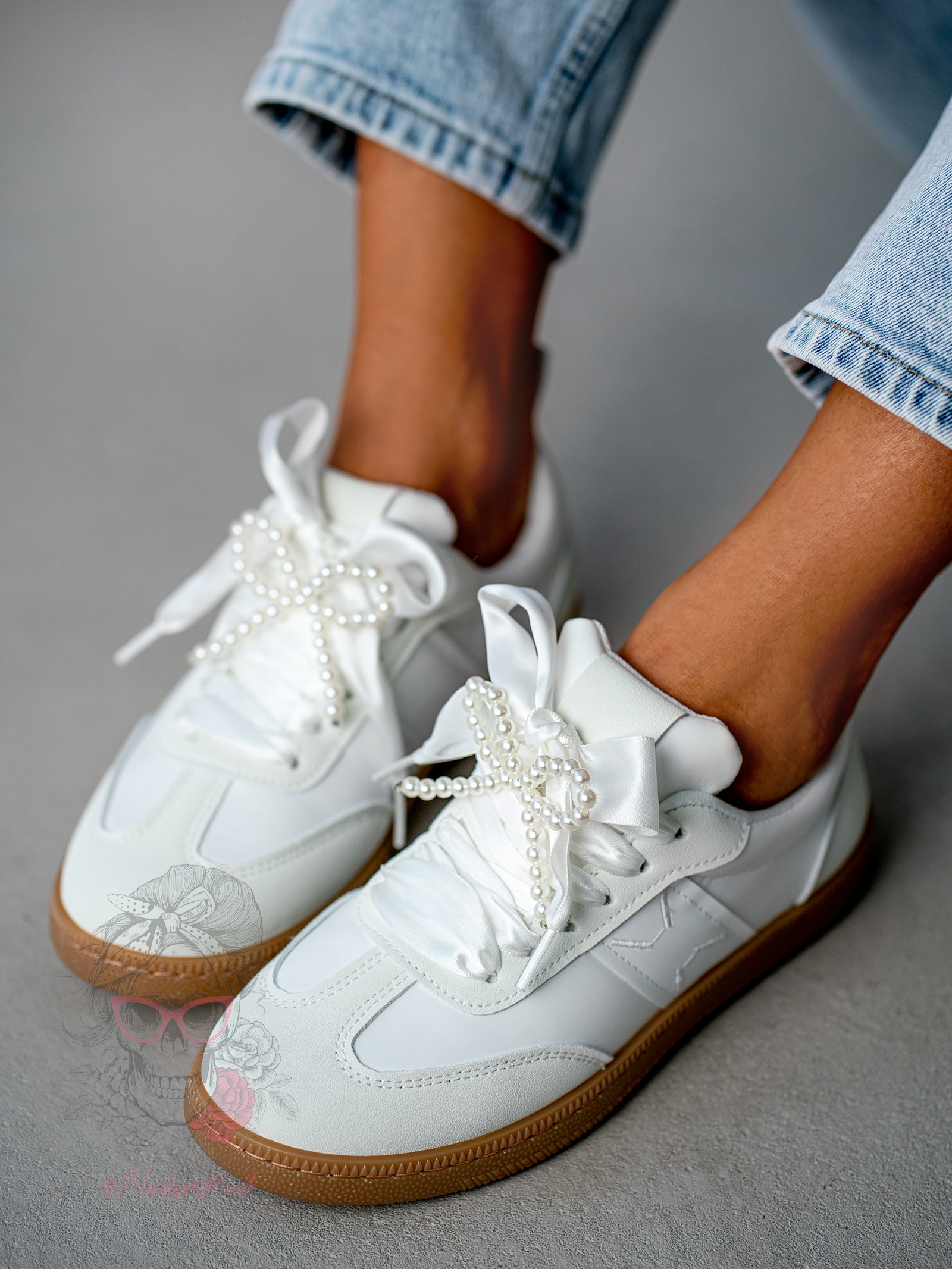 Buty sportowe z perłami Madam Bridge białe Buty sportowe z perłami Madam Bridge białe