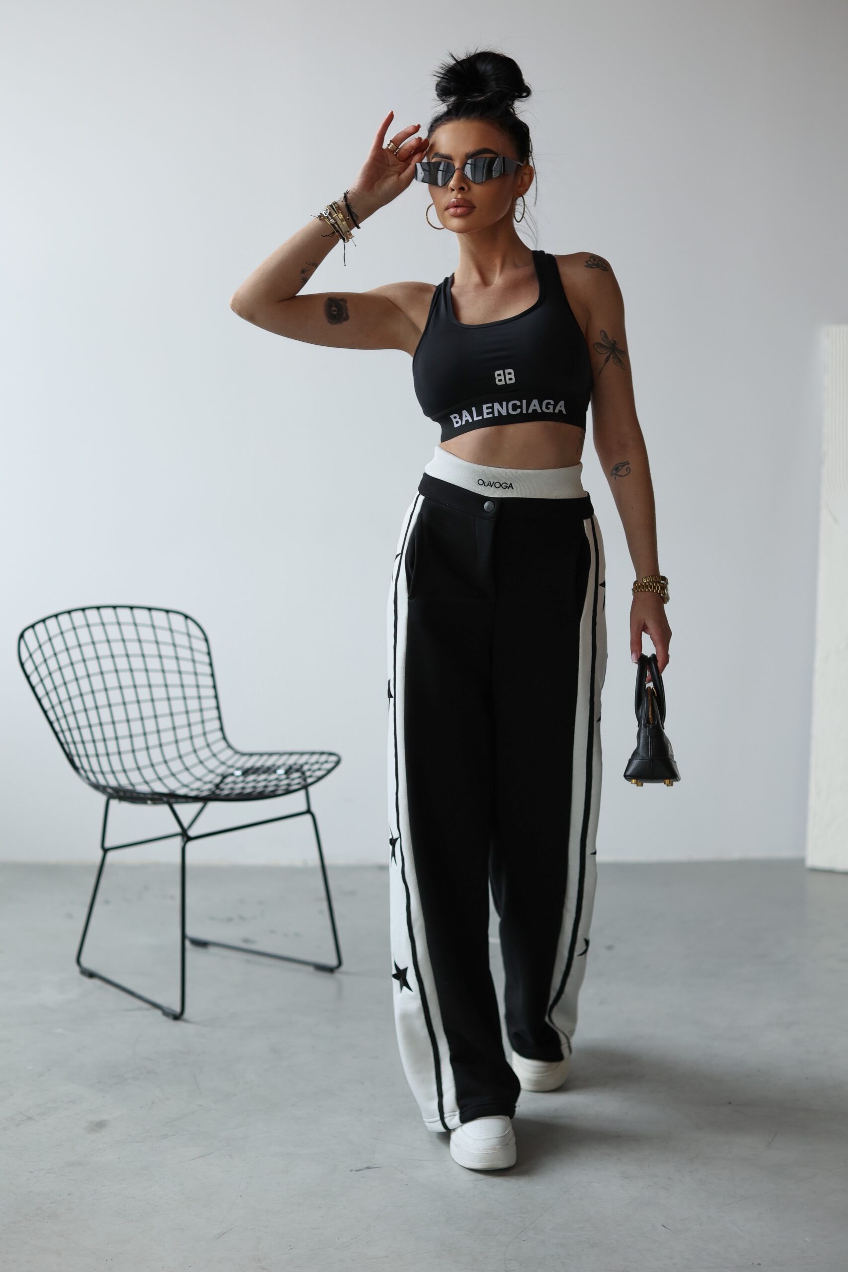 Spodnie casual ESTELLA OLAVOGA czarne